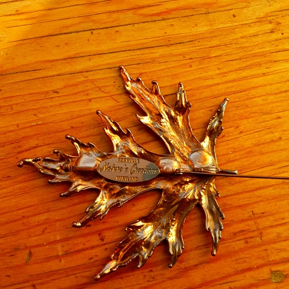 Nature's Creations Maple Leaf Copper Pin/Pendant - Picture 4 of 5